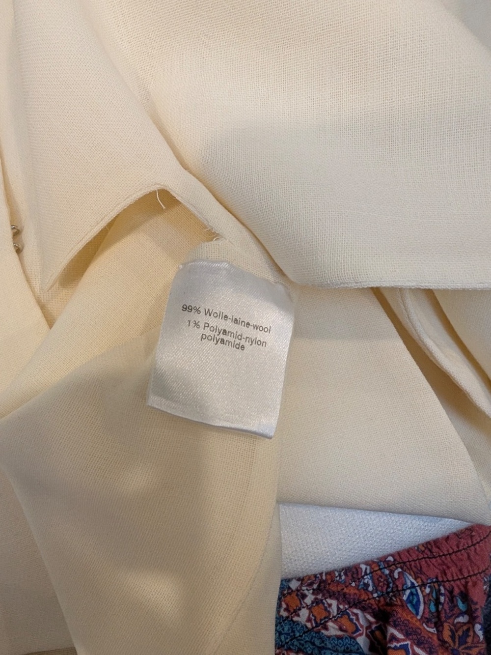 Akris Punto Wool Shawl Bolero Cream Ivory Size XS Luxury Designer - Picture 8 of 16
